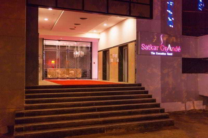 فندق ثينفي  فندق ساتكار جراندي المظهر الخارجي الصورة